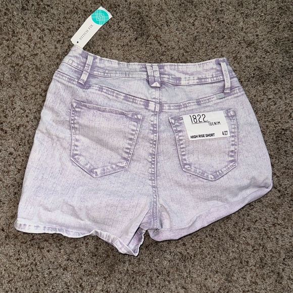1822 Denim Annabeth High Rise Roll Short NWT 4 Light Purple - Picture 4 of 9